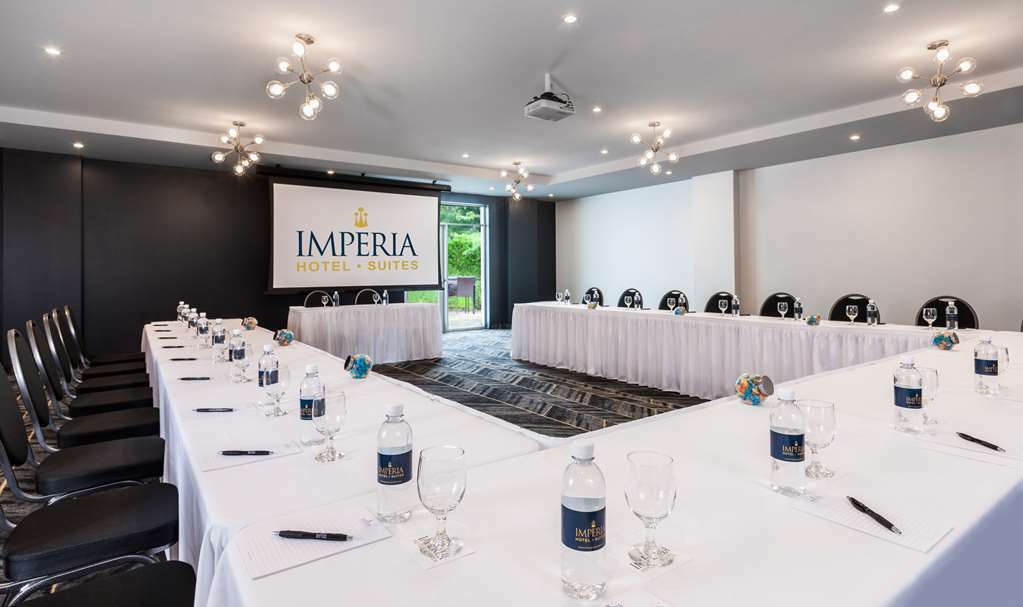 Imperia Hotel Et Suites Terrebonne Fasilitas foto