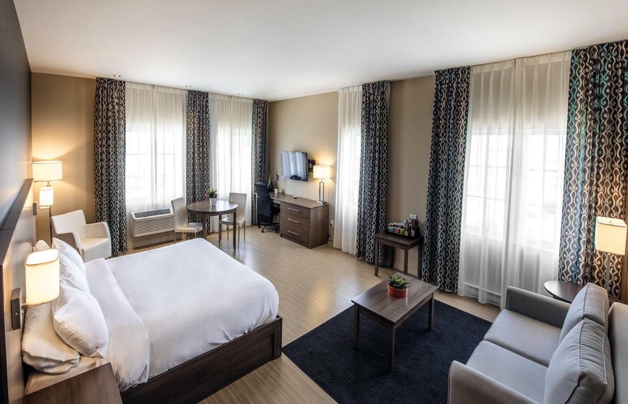 Imperia Hotel Et Suites Terrebonne Bagian luar foto